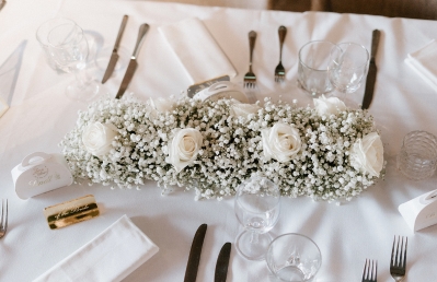 Rose and Gypsophila Flower Bar