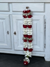 Red Naomi Rose and red carnation garland with gypsophila baby's breath