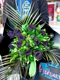 Exclusive Black Rose Bouquet