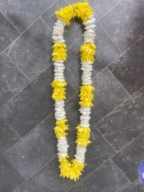 Chrysanthemum Garland