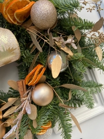 Golden Oranges Christmas Door Wreath