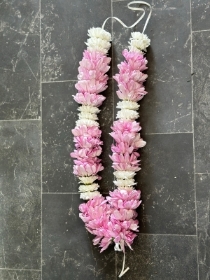 Pink & White Garland