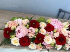 Pink and Red Flower Bar