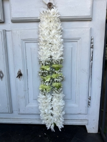 Pistachio Green & Gypsophila Garland