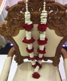 Red, White Rose and Chrysanthemum Garland