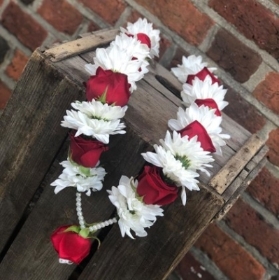 Red and White Rose and Chrysanthemum Garland