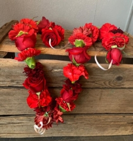 Red Rose Garland